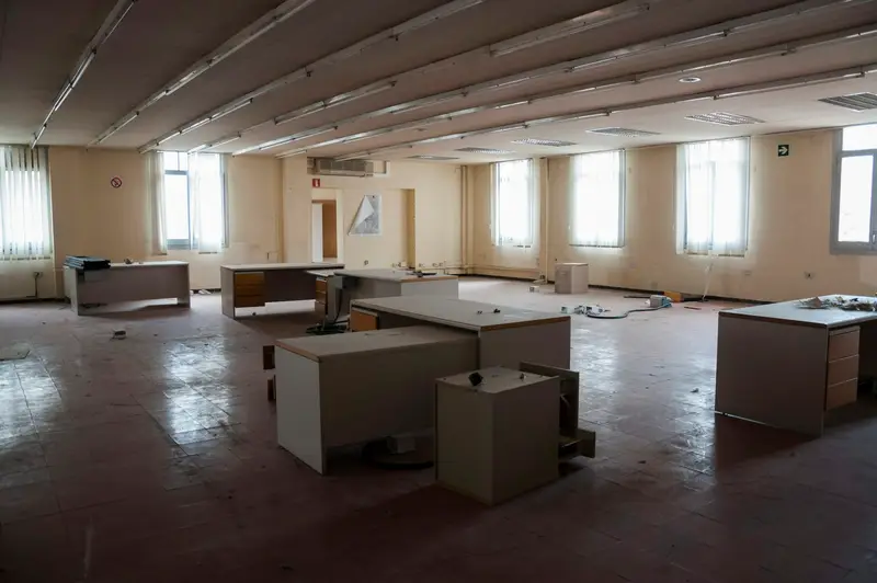 Empty room with moving boxes